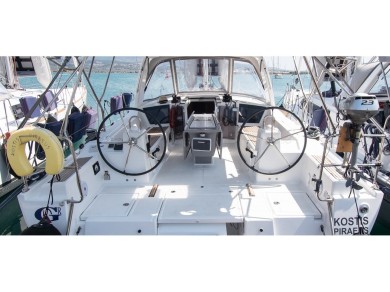 Sailboat for rent Port de Lefkada at the best price