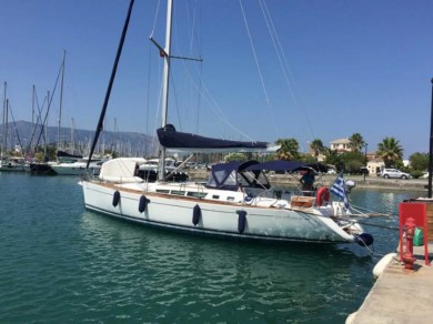 Jeanneau Sun Odyssey 49 charter bareboat eller skeppad i Gouviá