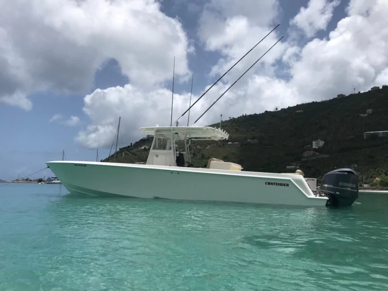 Location Yacht Contender avec permis