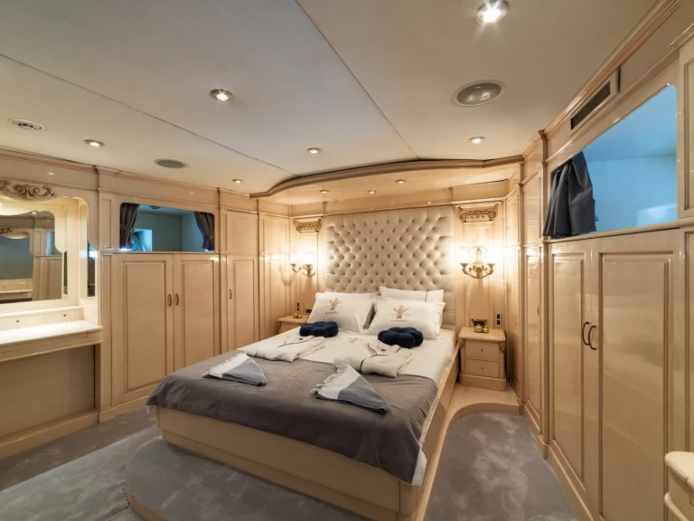 Location bateau lürssen custom à Bodrum sur Samboat