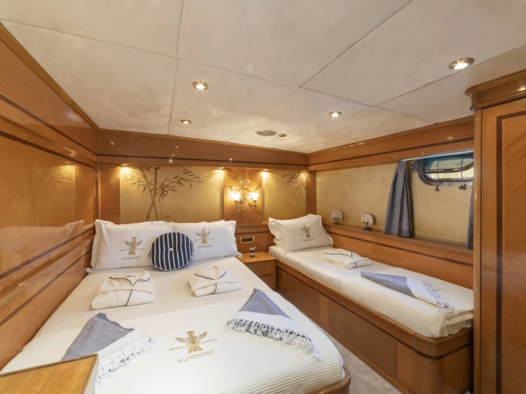 Location Yacht lürssen avec permis