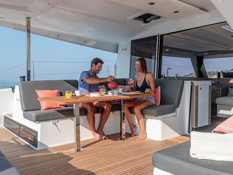 Fountaine Pajot Isla 40 a louer à Paros (Ile)
