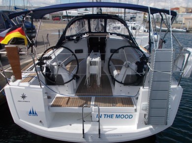 Hire Sailboat with or without skipper Jeanneau Golfo Aranci