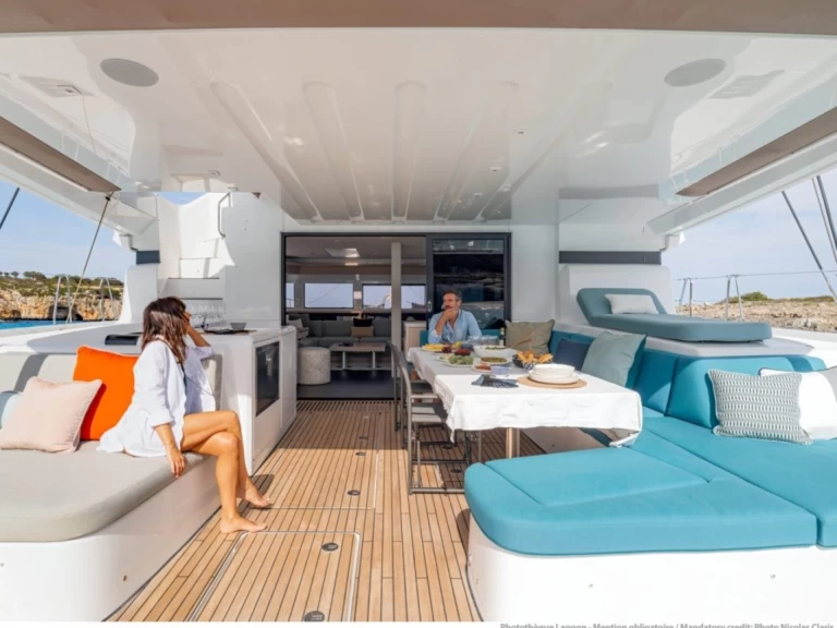 Louez un Lagoon Lagoon 55 à Ellinikó