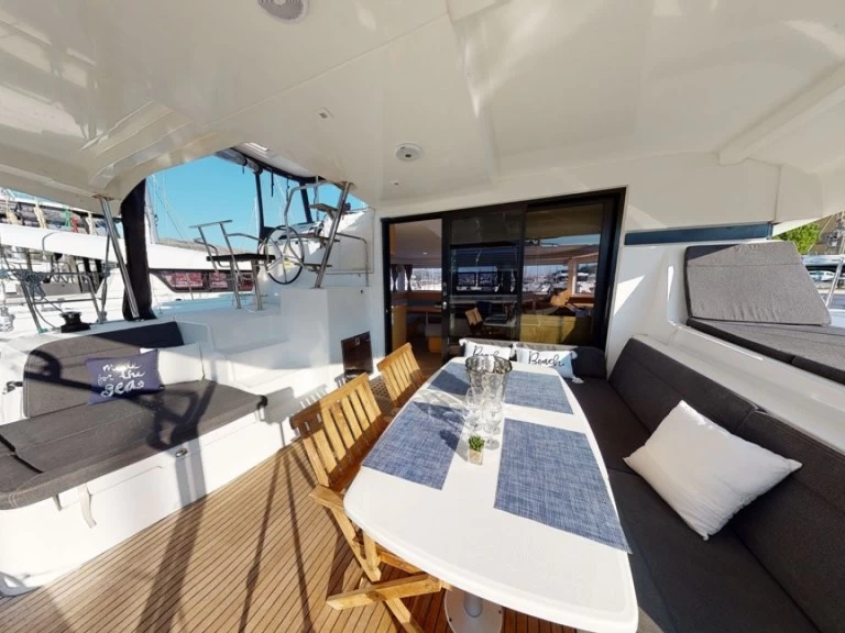 Louer Catamaran avec ou sans skipper Lagoon à Trogir