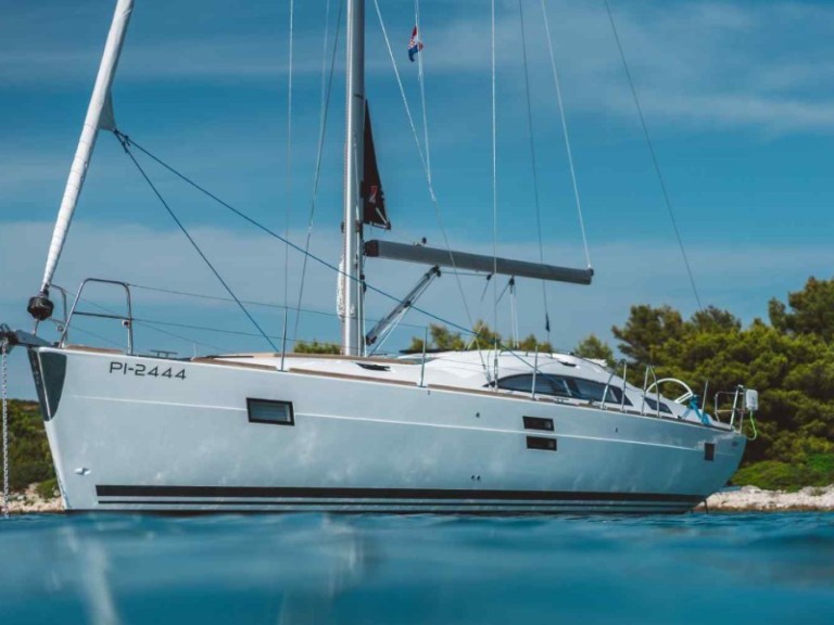 Location à Álimos - Elan Impression 45.1 sur SamBoat