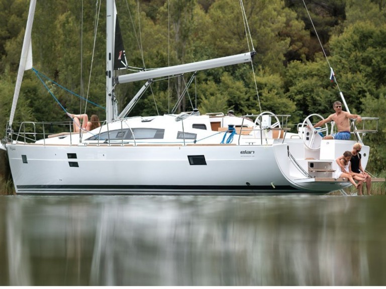 Location bateau Elan Impression 45.1 à Álimos sur Samboat