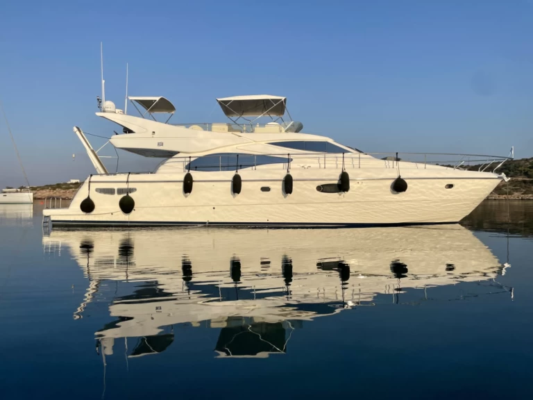 Louez un Ferretti Ferretti 590 à Ornós