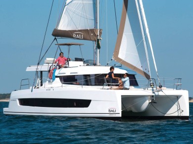 Yacht charter Biograd na Moru billig Bali Catspace Voile