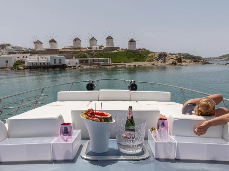 Location bateau Cranchi Mediterranee 44 à Ornós sur Samboat