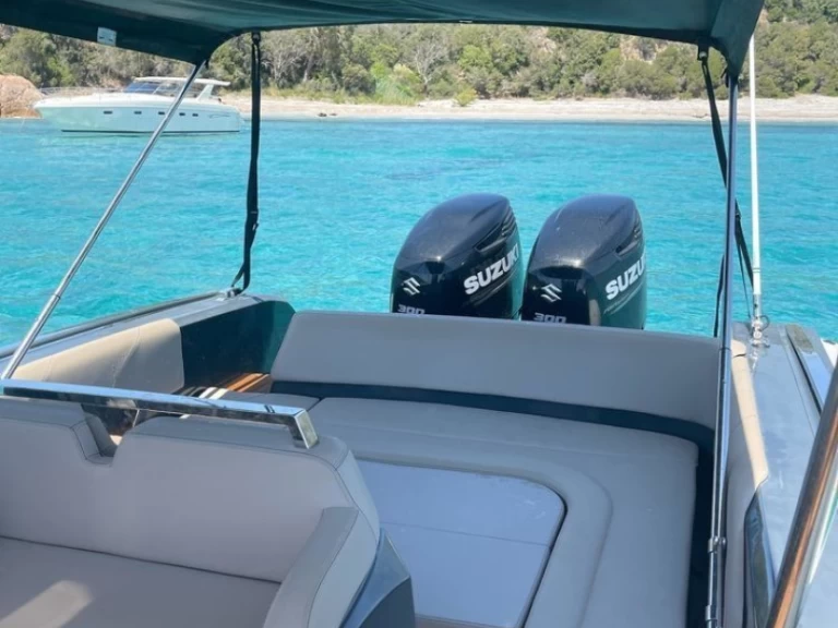 Location Semi-rigide à Ajaccio - Lomac Granturismo 10.5