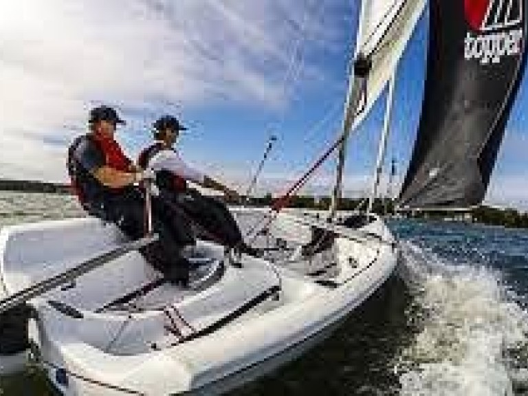 Location bateau Carnac pas cher TOPAZ VIBE X