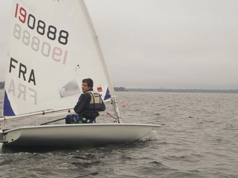 Location à Carnac - LASER PERFORMANCE Laser Solo sur SamBoat