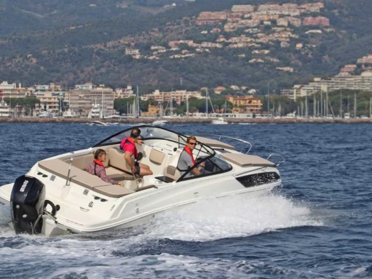 Location Bateau à moteur Bayliner avec permis
