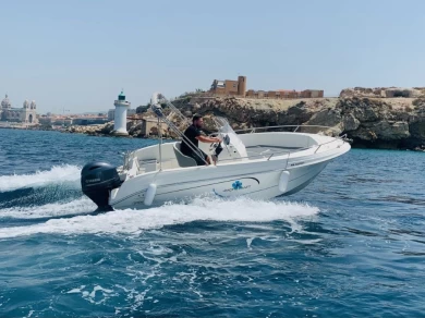 Yacht hire Marseille cheap PACIFIC CRAFT 545