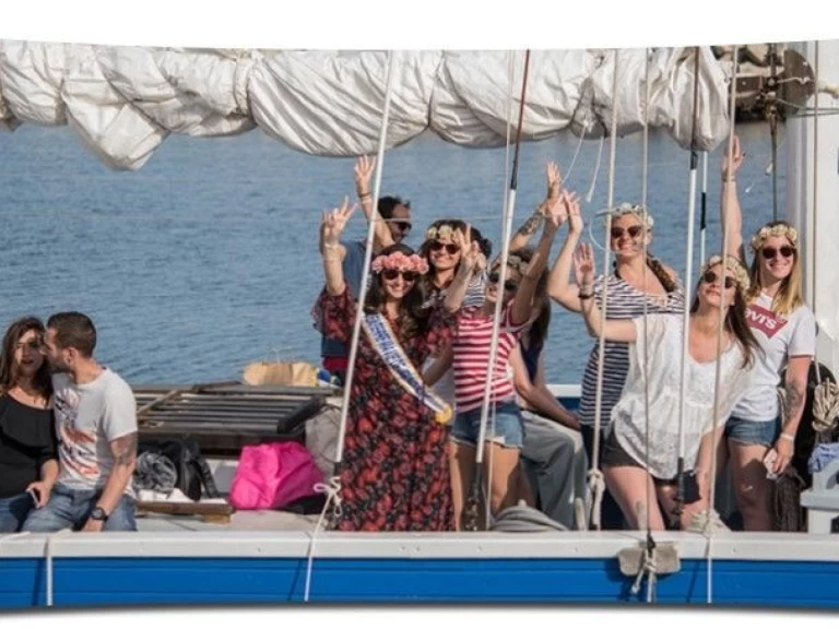 Location Voilier à Marseille - CHANTIER NAVAL AVERSA AVERSA 23