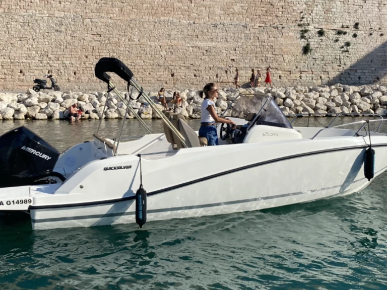 Bateau à moteur à louer à Marseille au meilleur prix
