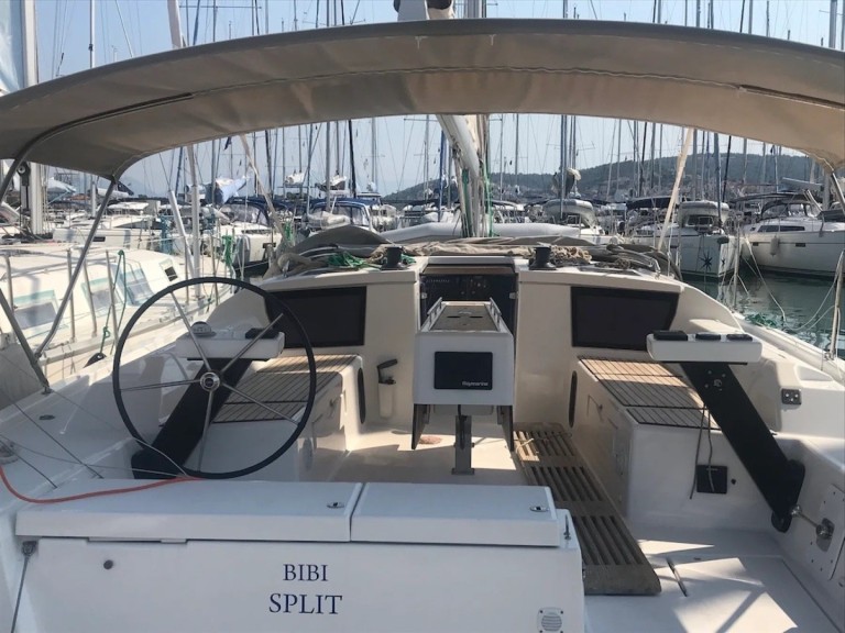 Location bateau Dufour Dufour 430 Grand Large à Seget Donji sur Samboat