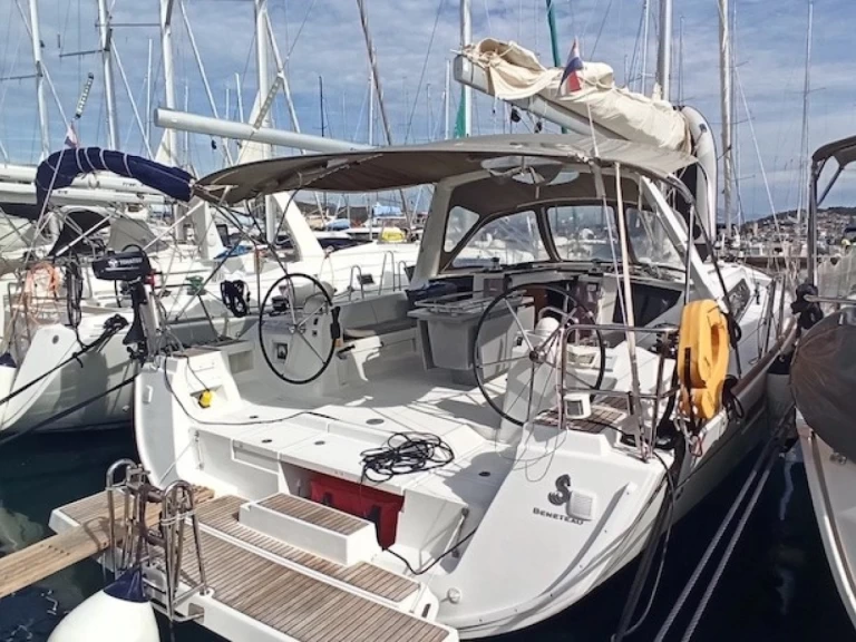 Location bateau Seget Donji pas cher Oceanis 45