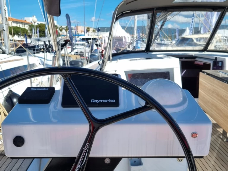 Location bateau Marseille pas cher Dufour 470