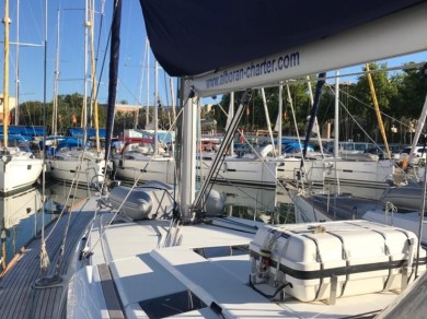 Sailboat rental with or without skipper Jeanneau Palma de Majorque