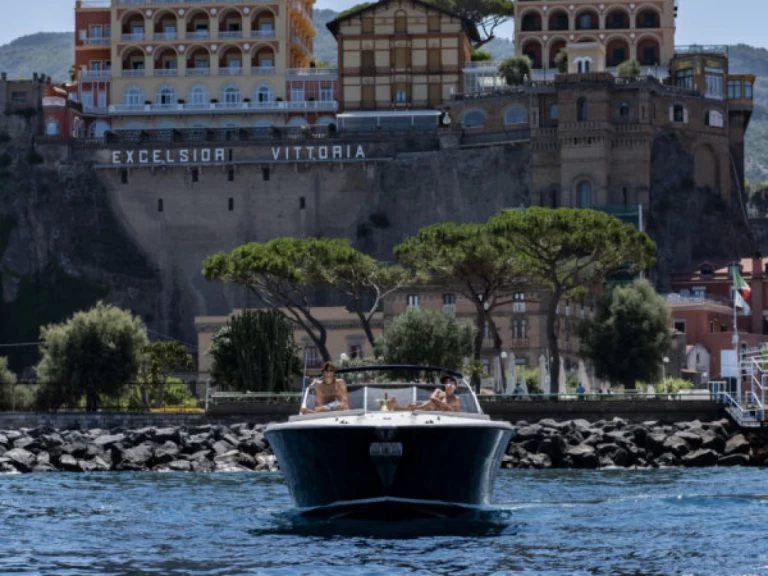 Location Bateau à moteur Itama avec permis
