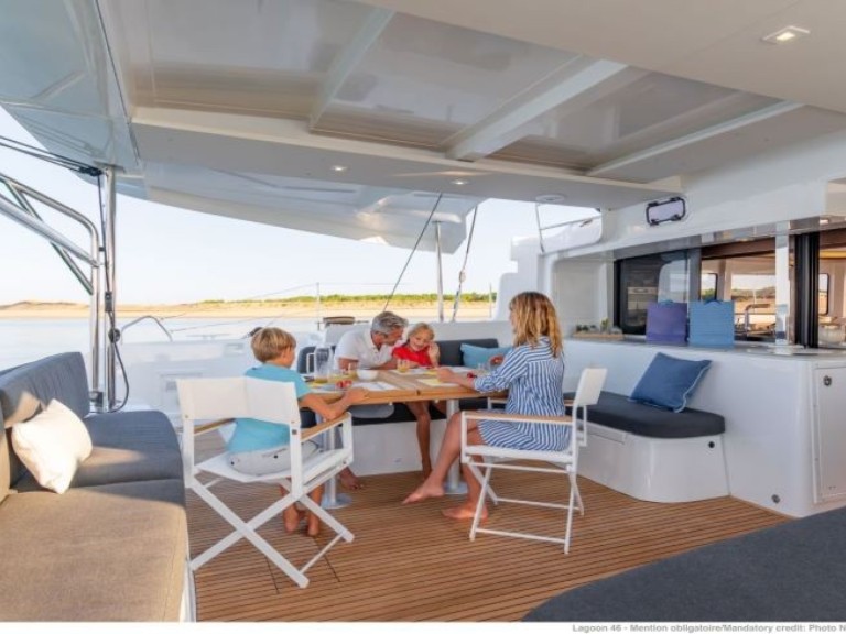 Location Catamaran Lagoon avec permis
