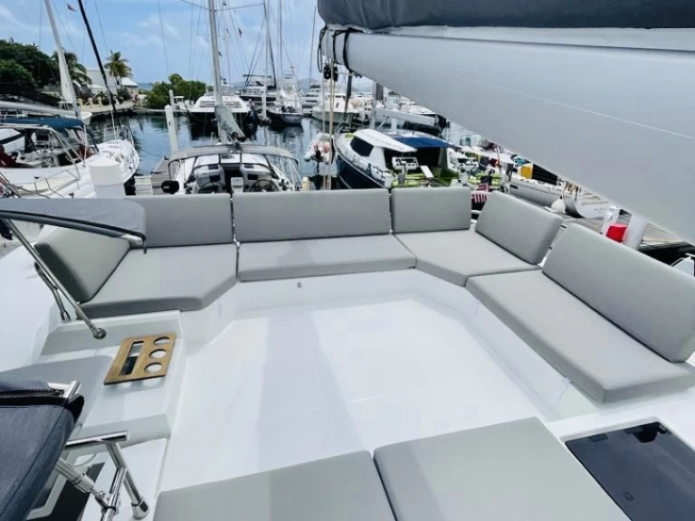 Louez un Fountaine Pajot Elba 45 à Road Town