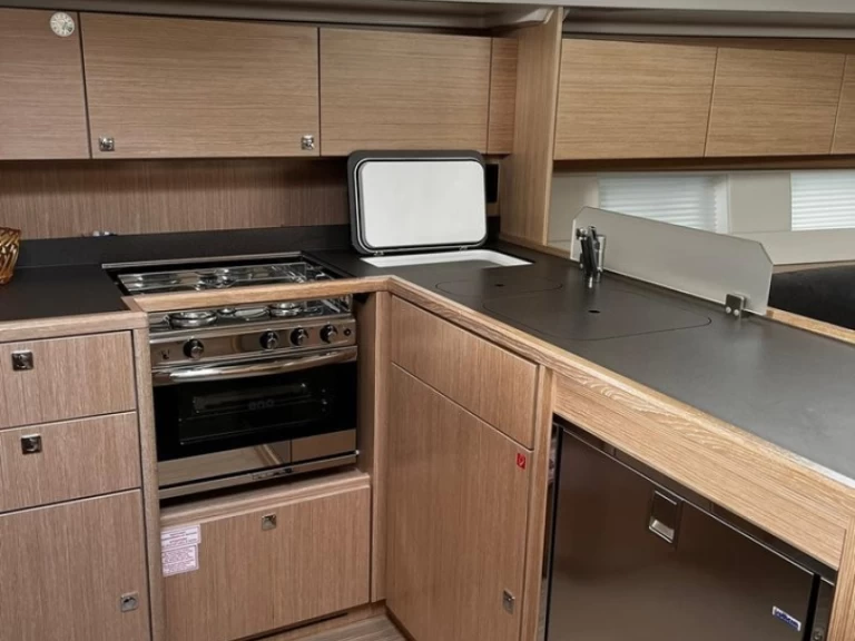 Location bateau Bavaria Bavaria C45 à Vrsar sur Samboat