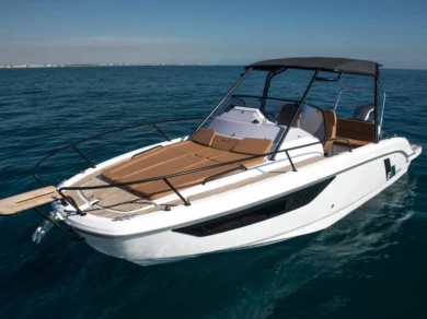 Hire Motorboat Bénéteau with a boat licence