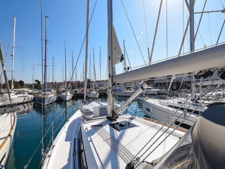 Bavaria Bavaria C38 a louer à Zadar