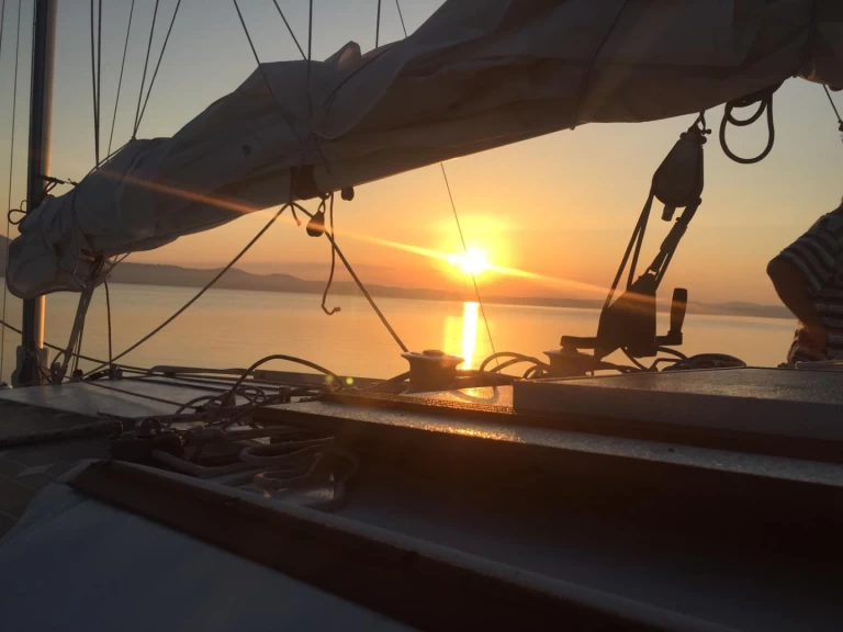Cantieri Bove Bovecat 9.95 a louer à Trevignano Romano