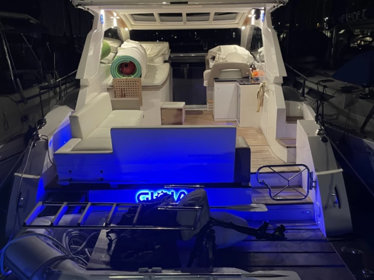 Louer Bateau à moteur avec ou sans skipper Rio Yachts à Nettuno