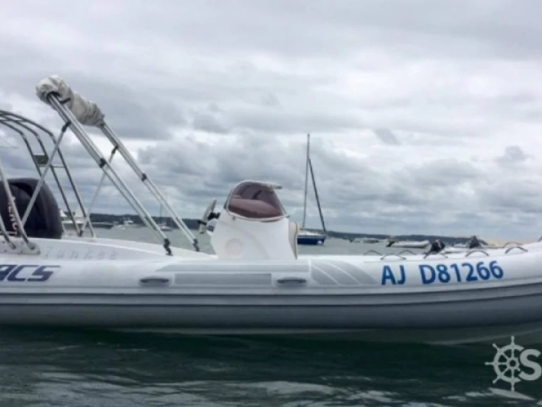 Location Semi-rigide à La Ciotat - Sacs Sacs S 640 Yankee