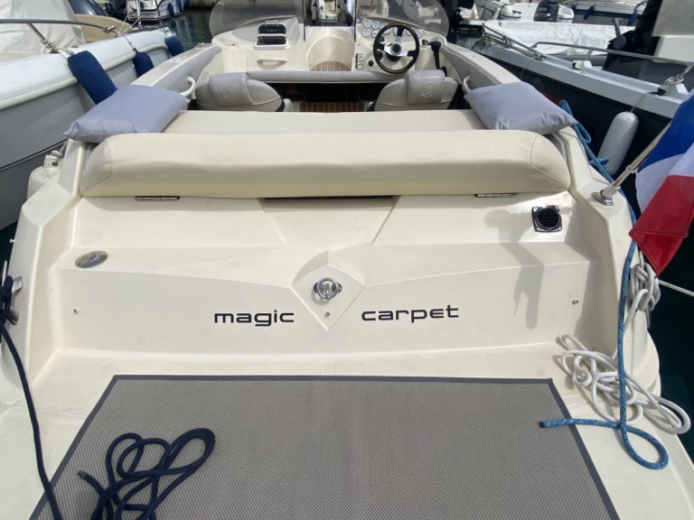 Location bateau Quicksilver sport à Chantecoq sur Samboat
