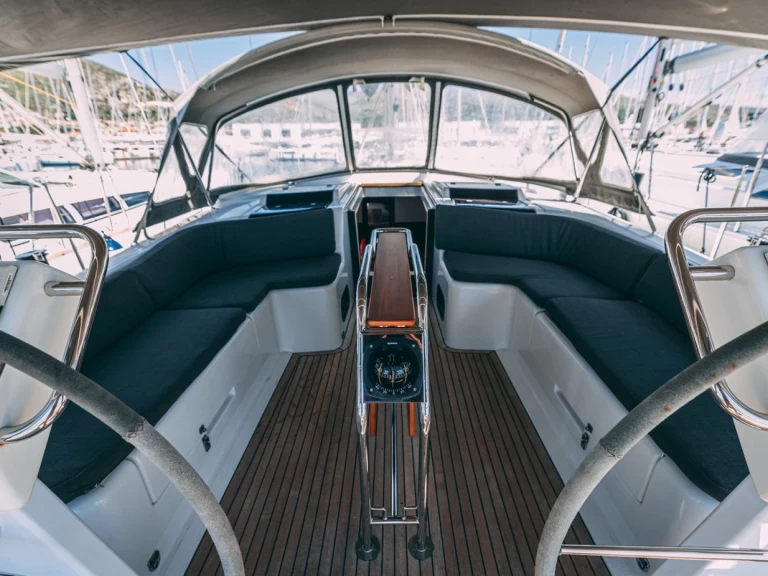 Voilier à louer à Seget Donji au meilleur prix