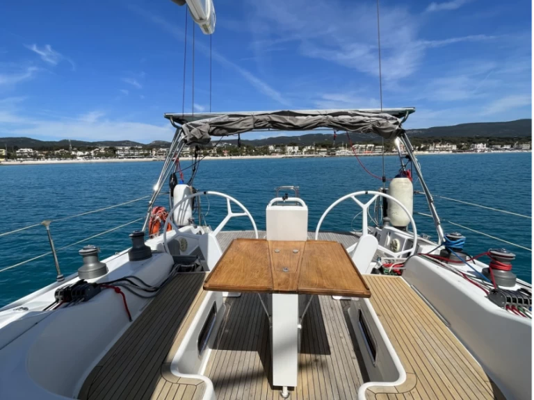 Location bateau Athènes pas cher Hanse 540 E