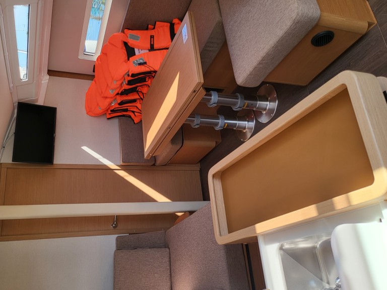 Louez un Jeanneau Sun Odyssey 410 à Biograd na Moru