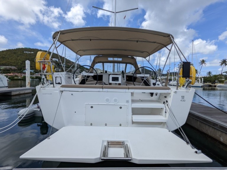 Location bateau Dufour Dufour 430 à Road Town sur Samboat
