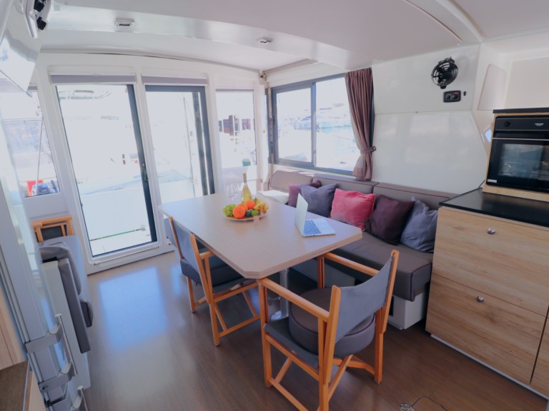 Catamaran à louer à Kaštela au meilleur prix