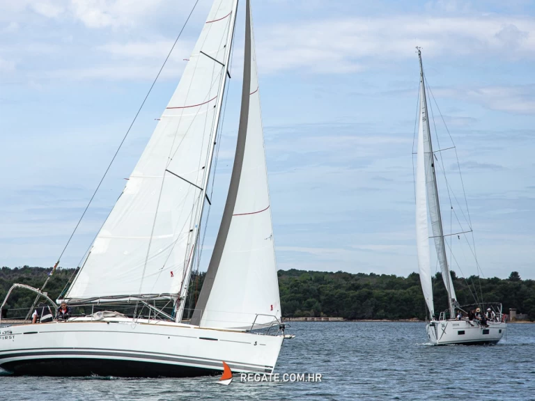 Location à Pula - Bénéteau First 35 sur SamBoat