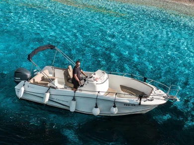 Motorboat hire in Vela Luka - Jeanneau 750