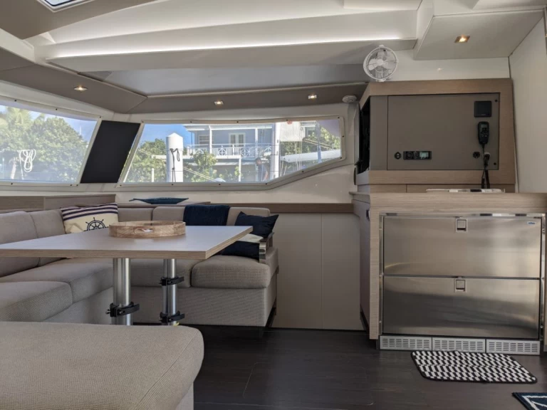 Location Catamaran Fountaine Pajot avec permis
