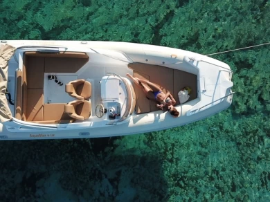 Yacht hire Vinišće cheap 23