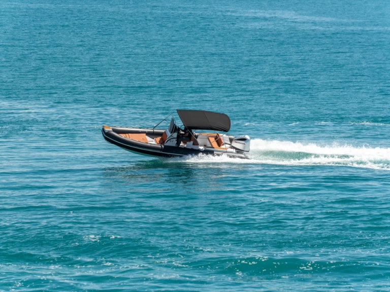 Louez un Tiger 740 Pro Line à Trogir