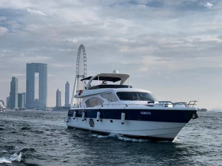 Location Yacht Dubai Marine avec permis