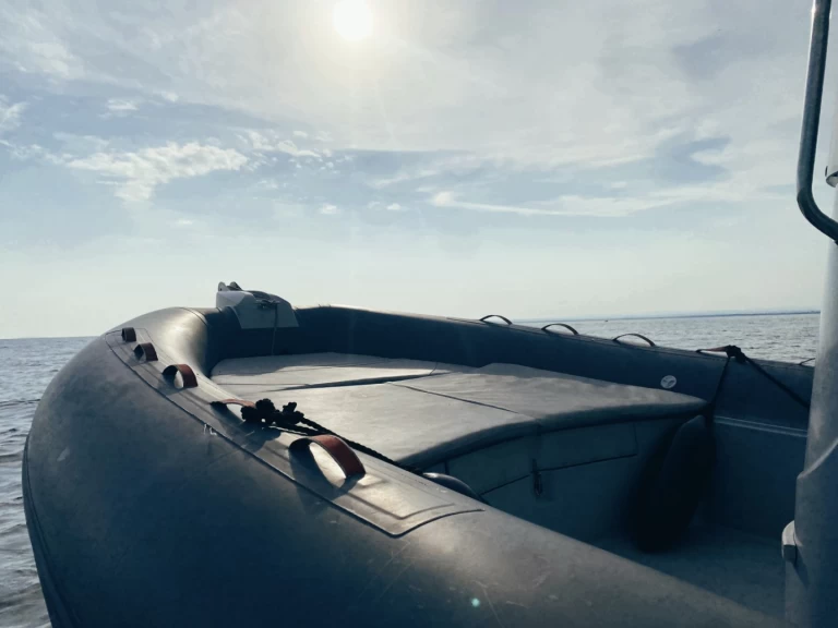 Location Semi-rigide à Port-Camargue - Capelli Tempest 700