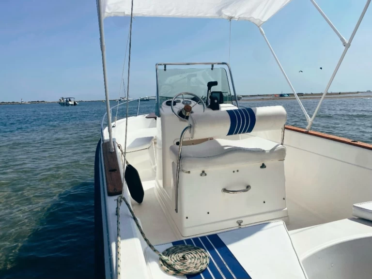 Location bateau B2 Marine Cap Ferret 500 à Port-Camargue sur Samboat