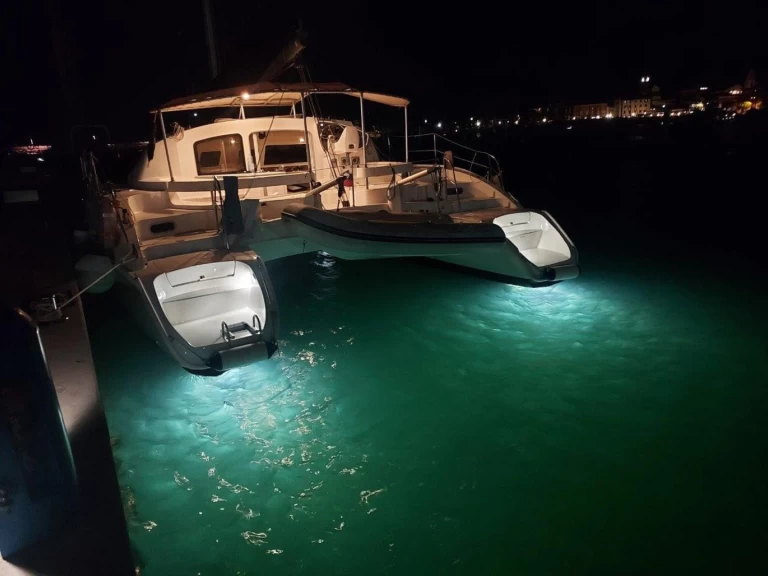 Catamaran à louer à Izola au meilleur prix