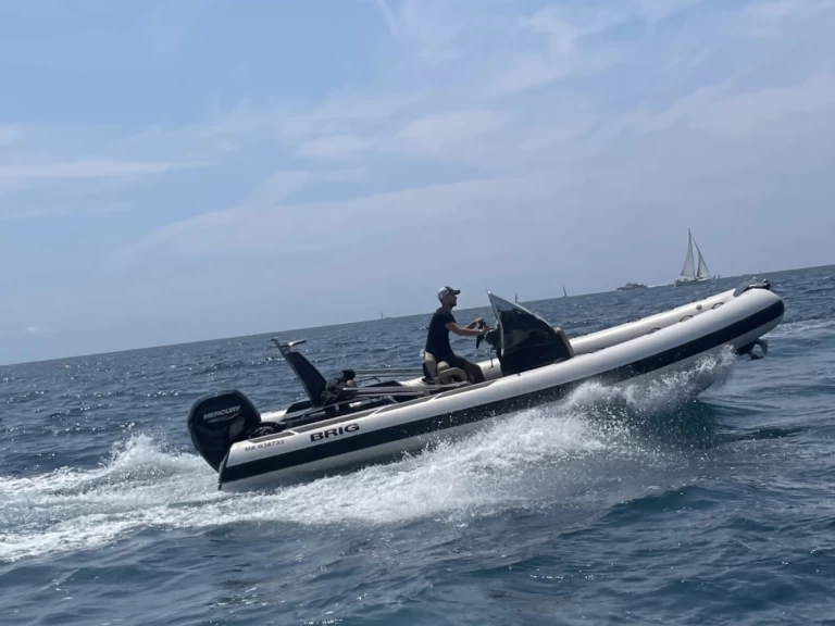 Location Semi-rigide Brig avec permis